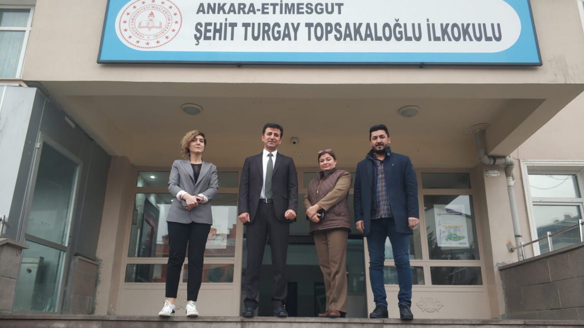 Etimesgut İlçe Milli Eğitim Müdürü Ahmet Gürsel Avcı okulumuzu  ziyaret etti